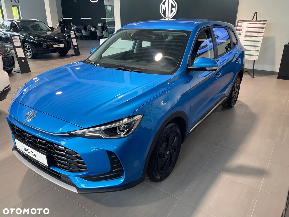 MG ZS Hybrid+ - 4