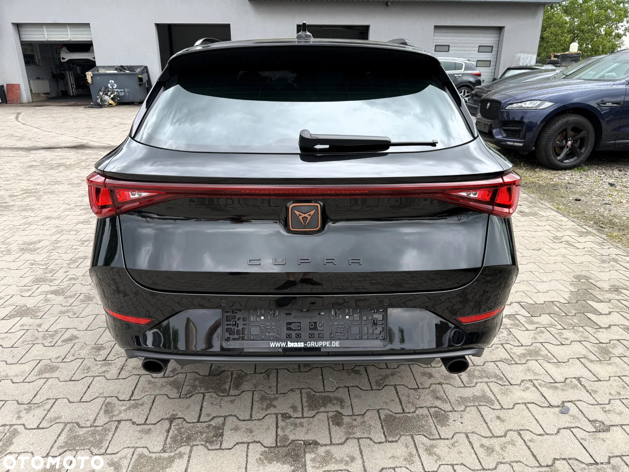 Cupra Leon Sportstourer 2.0 TSI DSG - 2