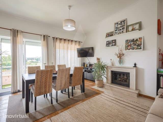 Apartamento T2 no último andar em prédio com jardim privativo. - Grande imagem: 3/25