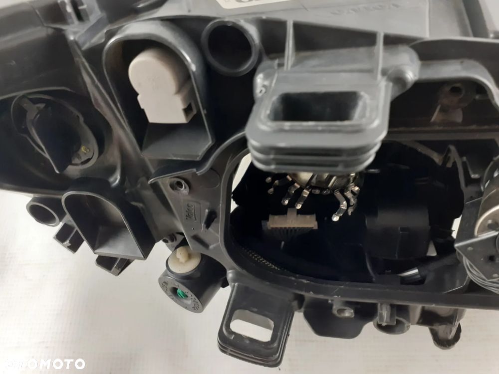 Lampa lewa Volvo S60 V60 bi-xenon skr. 2013-18 r. - 7