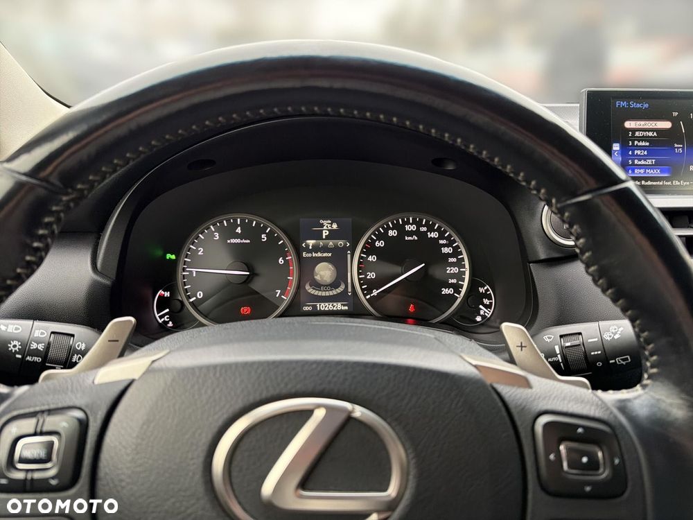 Lexus NX 200t Comfort AWD - 19