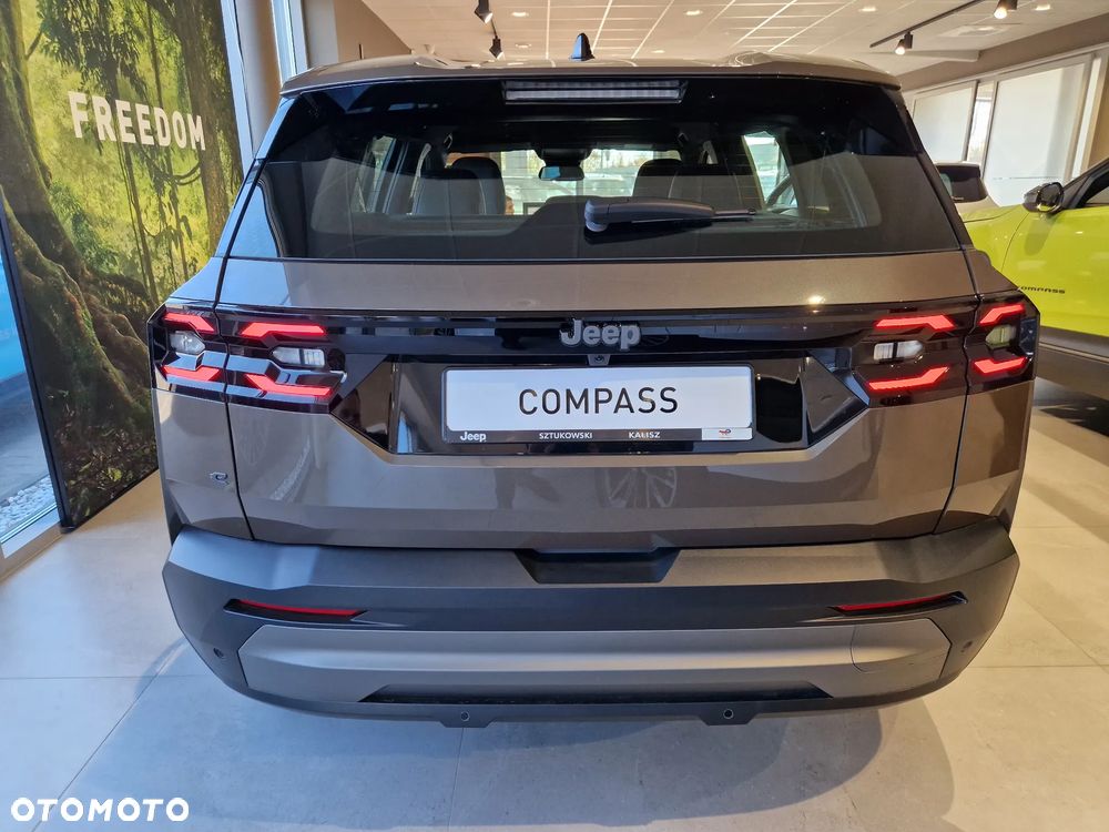 Jeep Compass 73.7kWh Standard Range Altitude FWD - 5