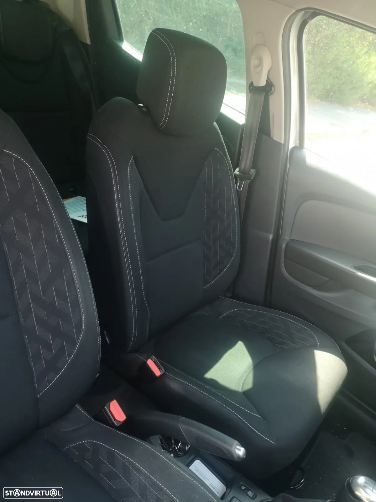 Renault Clio 0.9 TCe Limited Bi-Fuel - 6
