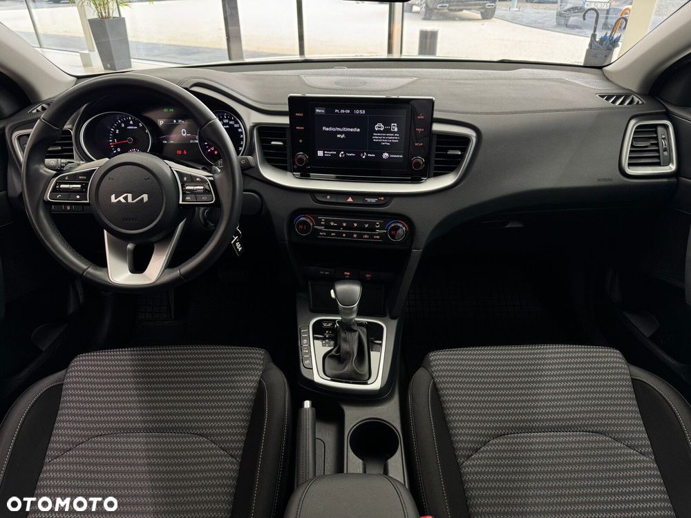 Kia Ceed - 14