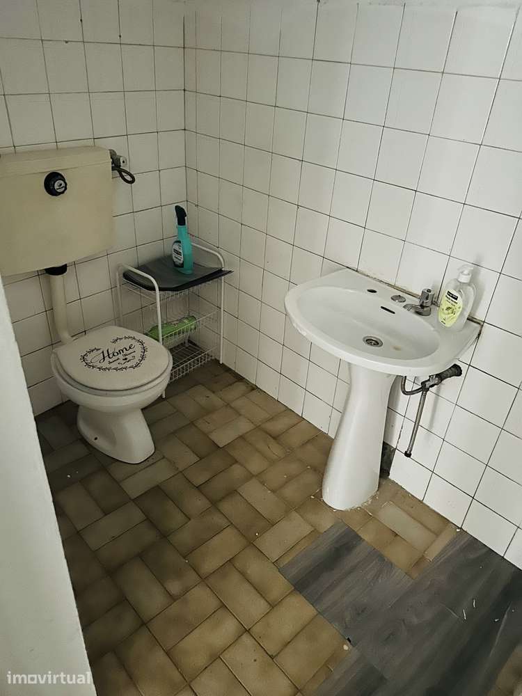 Espaço comercial ou para transformar em habitação no centro Valongo - Grande imagem: 5/12