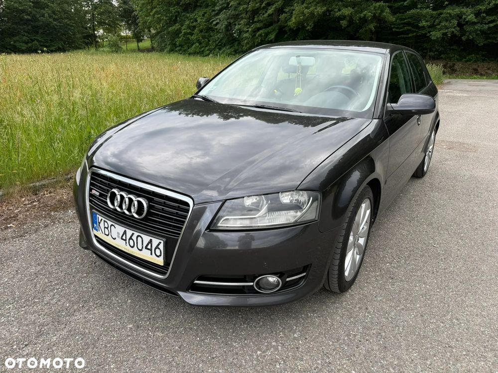 Audi A3 Sportback - 1
