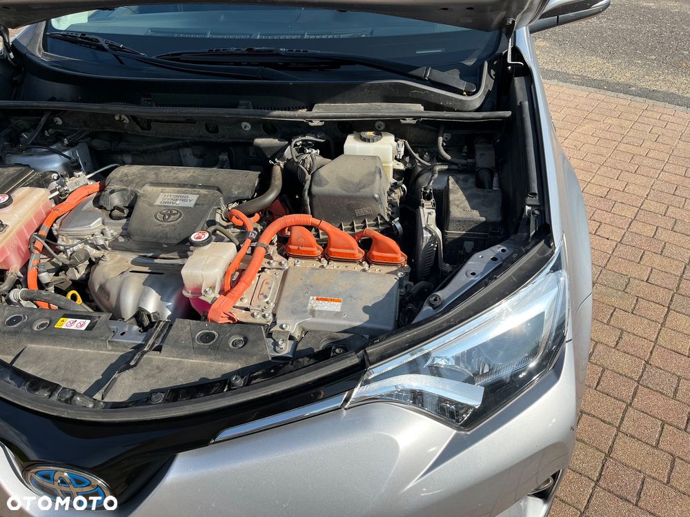 Toyota RAV4 - 16
