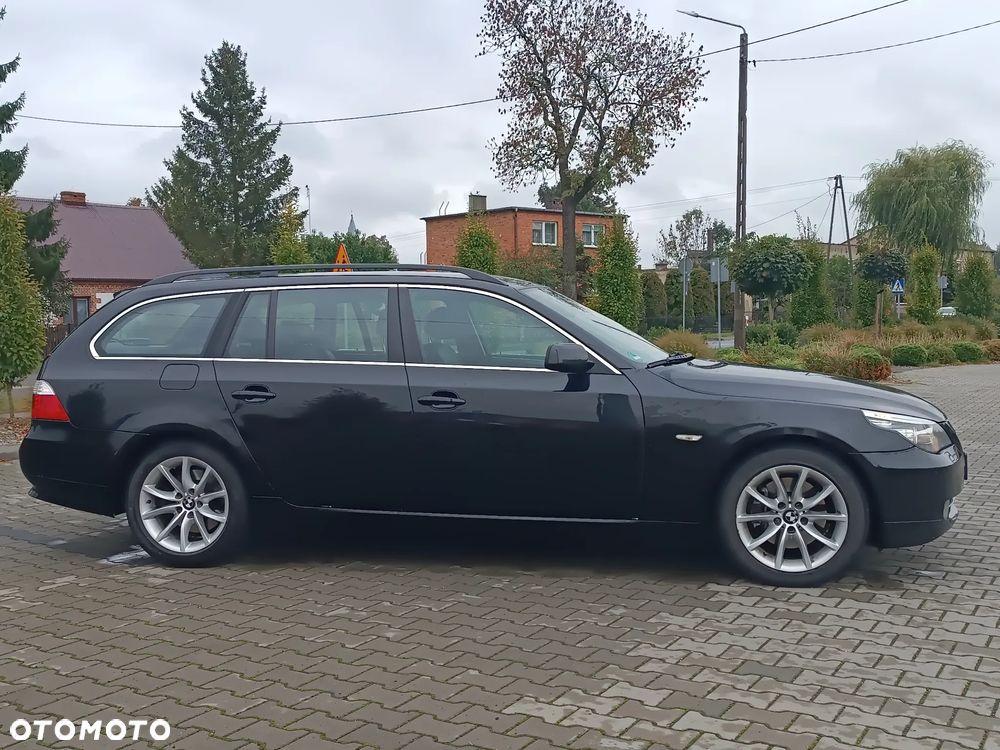BMW Seria 5 520d Touring Special Edition - 15