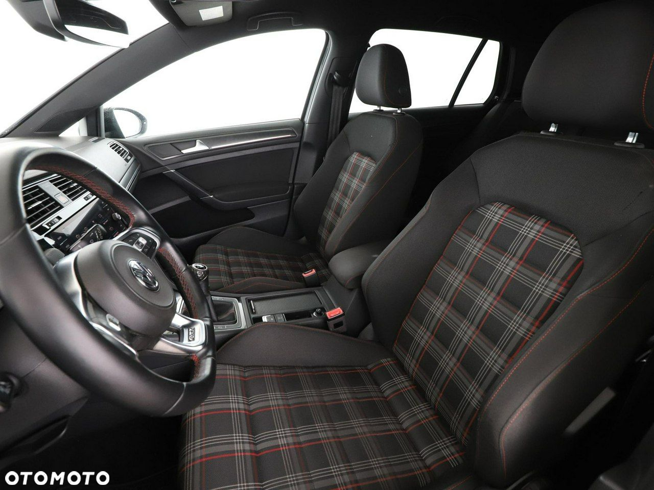 Volkswagen Golf GTI (BlueMotion Technology) Performance - 13