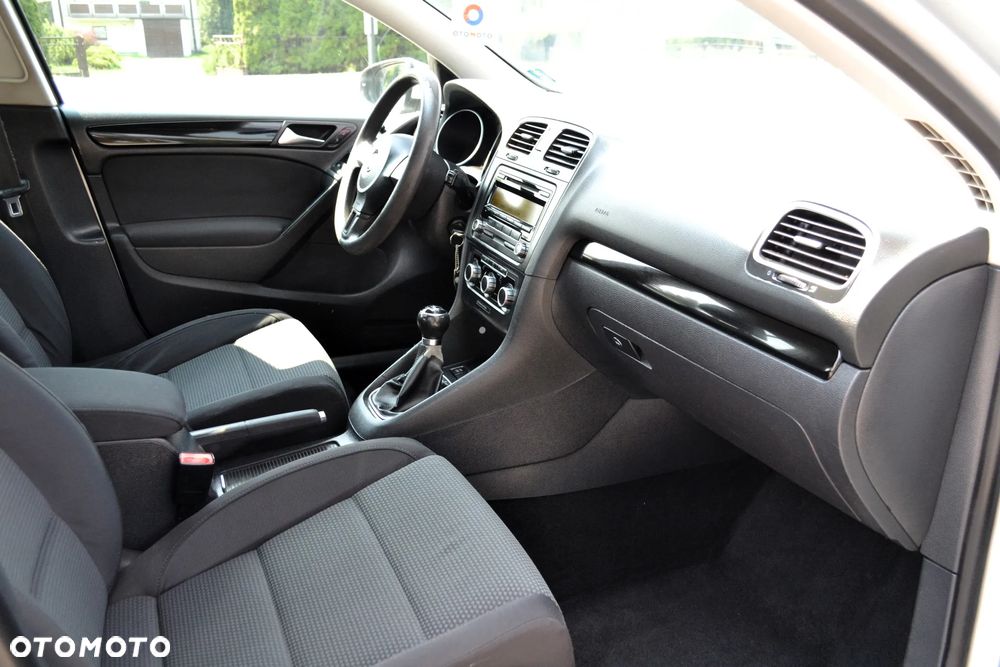 Volkswagen Golf 1.6 TDI DPF Trendline - 9