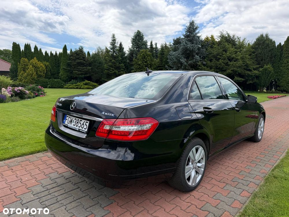 Mercedes-Benz Klasa E 250 CDI 4Matic 7G-TRONIC - 13