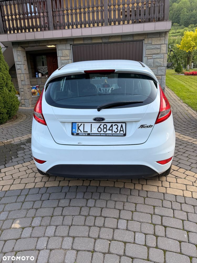 Ford Fiesta 1.25 Ambiente - 13