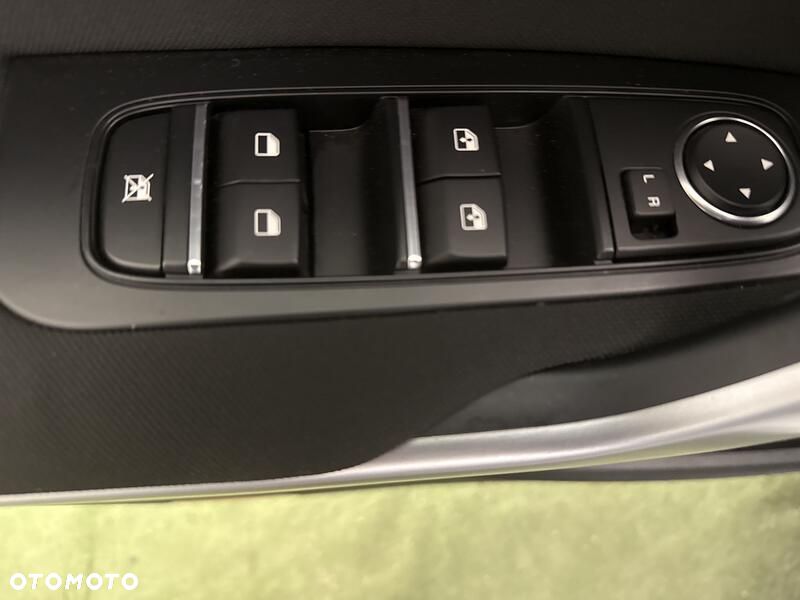 Kia Ceed 1.5 T-GDI M - 12