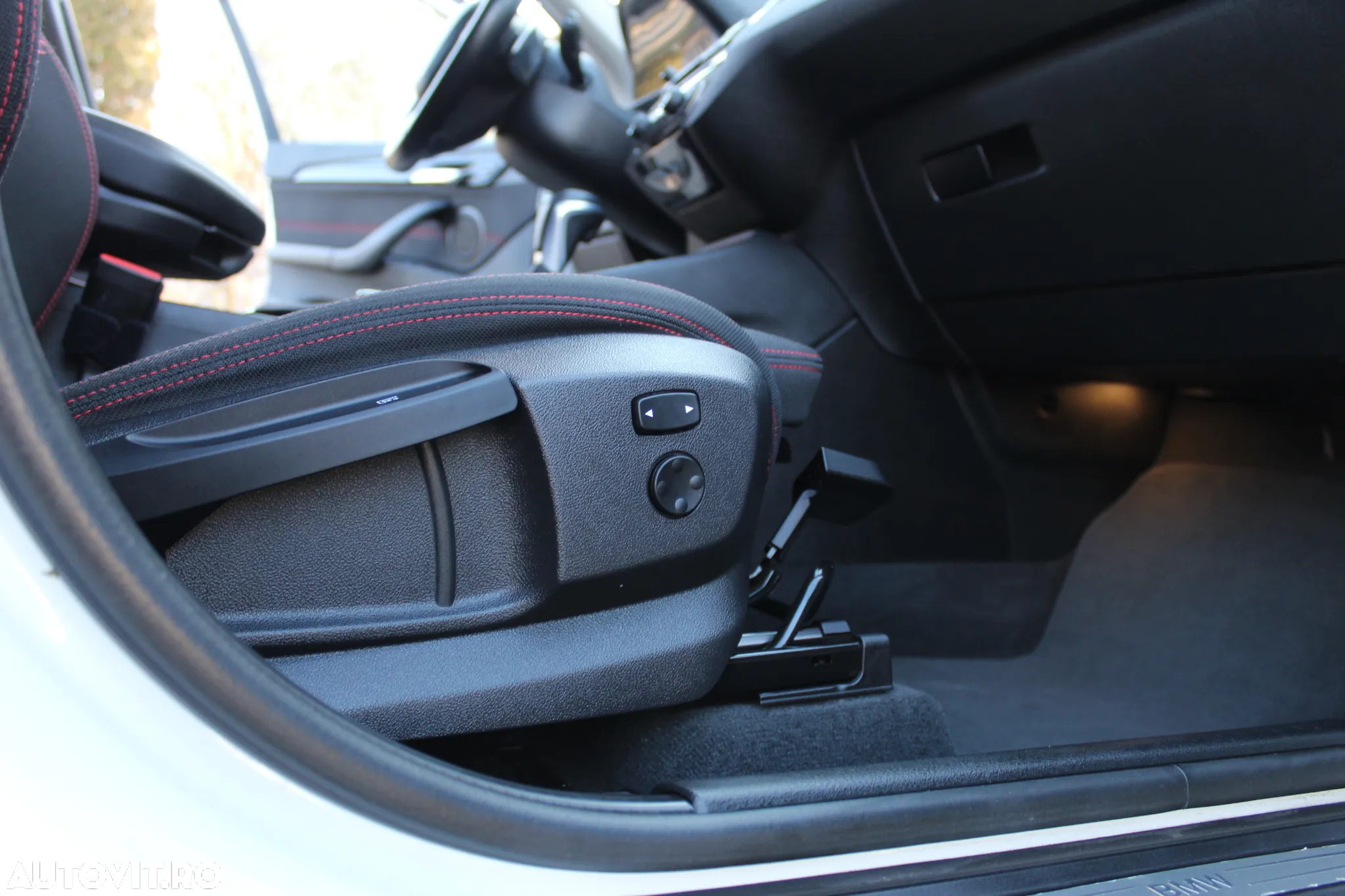 BMW X1 xDrive20i AT Sport Line - 39