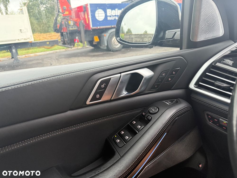 BMW X5 xDrive45e - 27