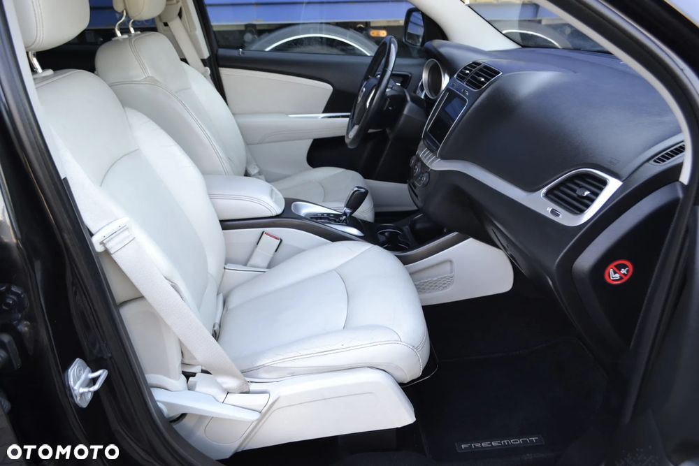 Fiat Freemont 2.0 Multijet Lounge AWD - 22