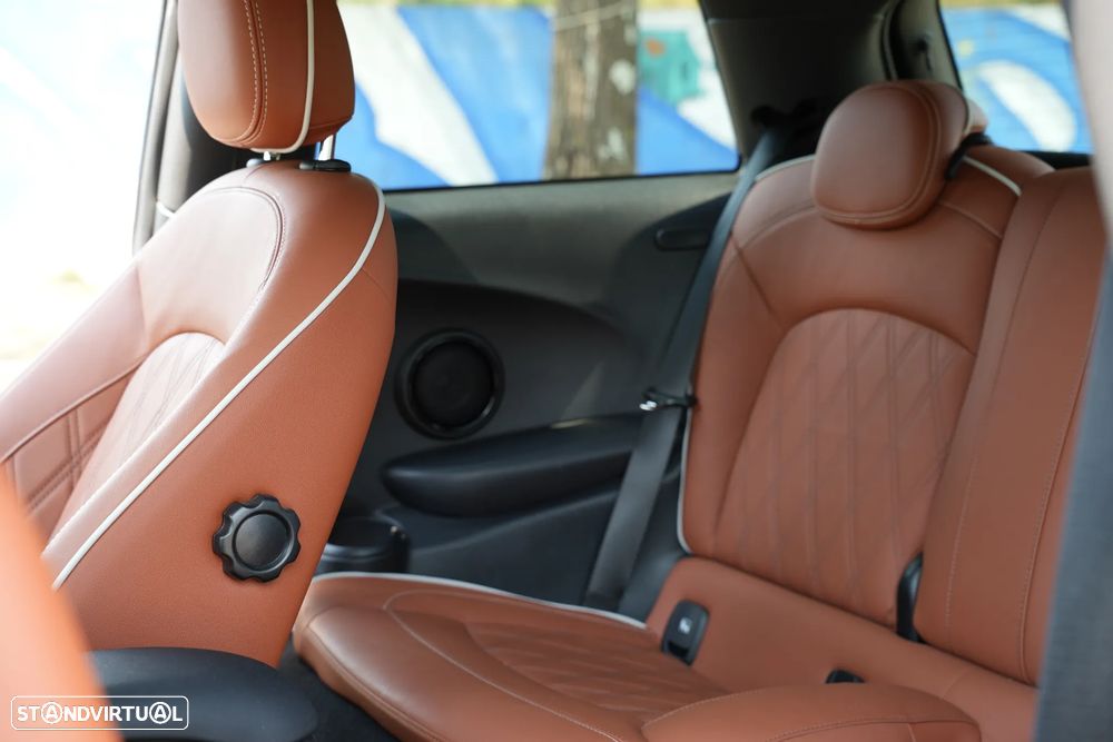 MINI 3 Portas Cooper SE Premium Extra Essential - 26