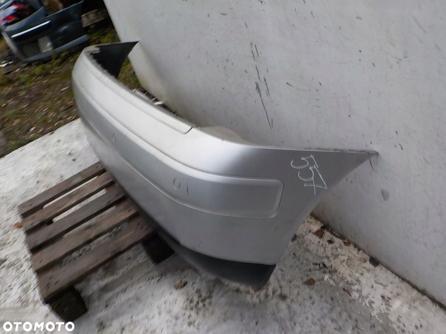557 AUDI A2 ZDERZAK TYŁ TYLNY PDC - 3