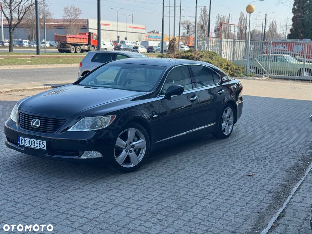 Lexus LS 460 Dynamic Line + Impression Line - 14