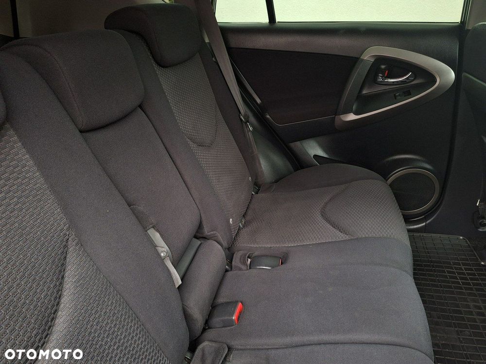 Toyota RAV4 - 15