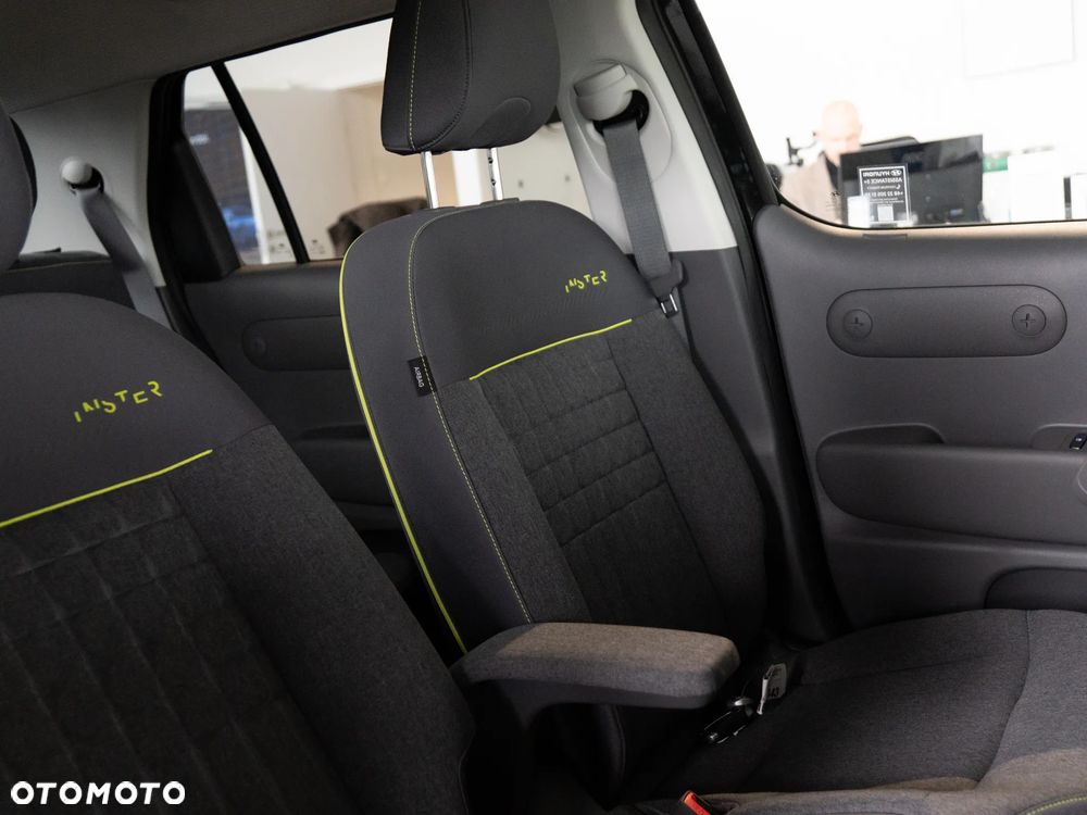 Hyundai Inster 49kWh Cross - 28