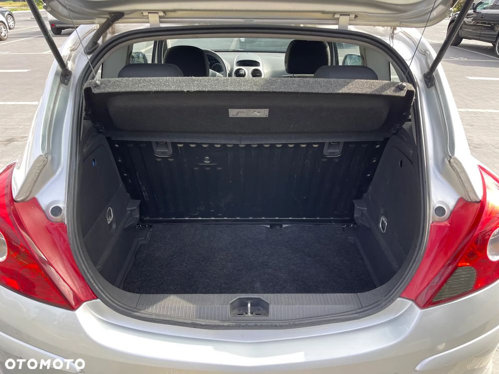 Opel Corsa - 12