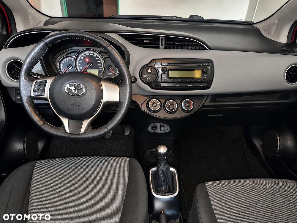 Toyota Yaris - 4