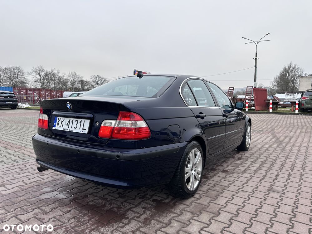 BMW Seria 3 318i - 1