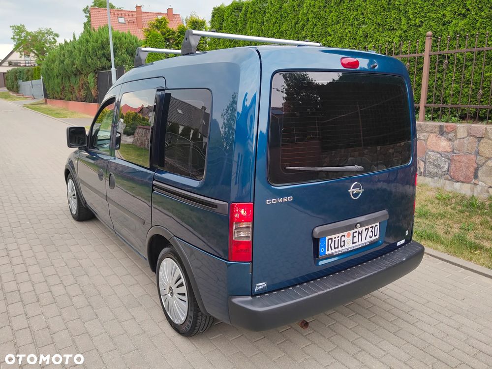 Opel Combo Tour Color Edition - 23
