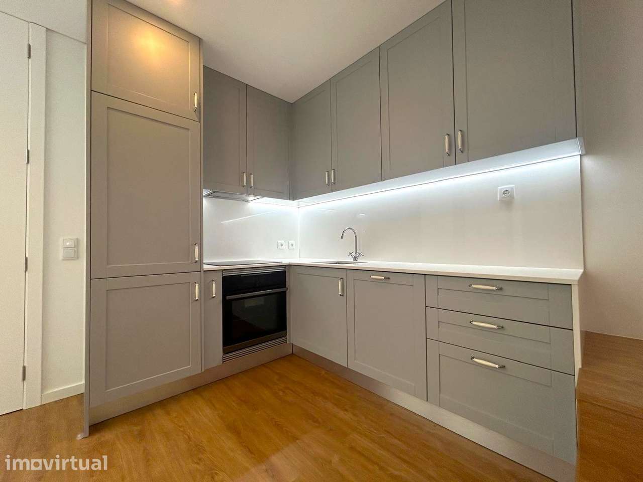 T2 Duplex a estrear com jardim | Foz Velha  T2 Duplex totalmente renov - Grande imagem: 5/25