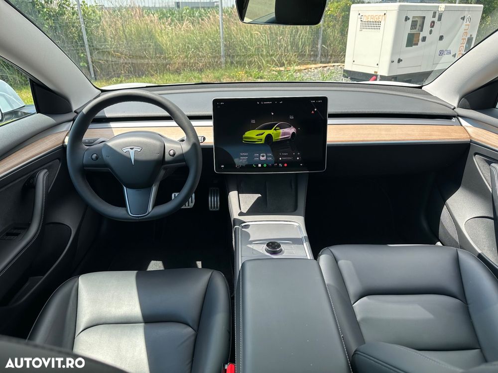 Tesla Model 3 Performance - 5