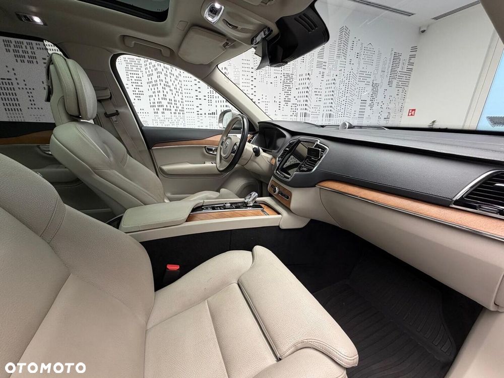 Volvo XC 90 - 14