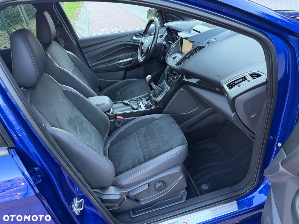 Ford Kuga 1.5 EcoBoost FWD ST-Line ASS - 19