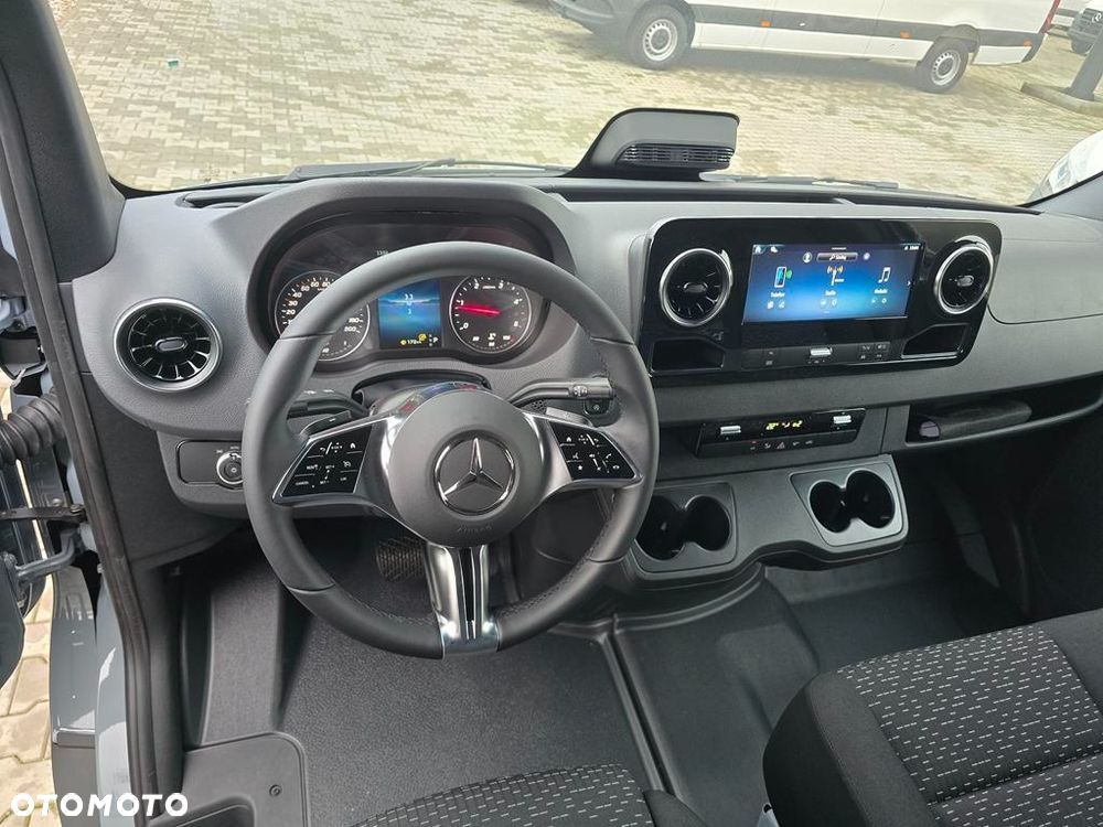 Mercedes-Benz Sprinter 317 CDI Long PRO 9G-Tronic - 16