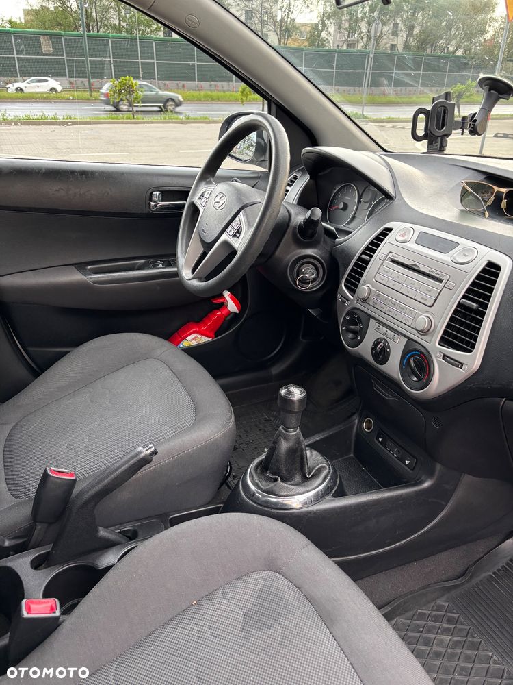 Hyundai i20 1.2 Comfort EU5 - 11