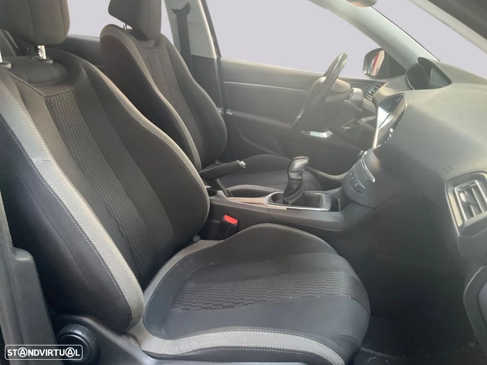 Peugeot 308 SW 1.2 PureTech Style - 7