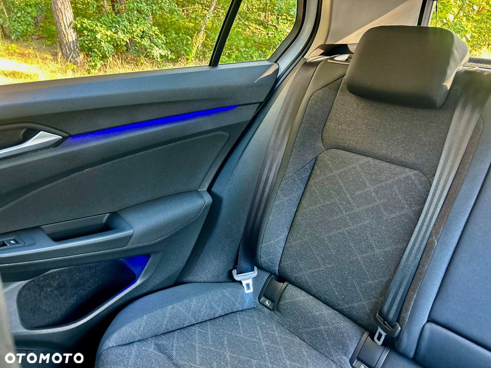 Volkswagen Golf - 18