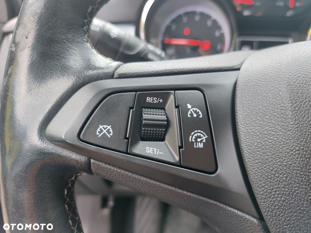 Opel Astra - 16