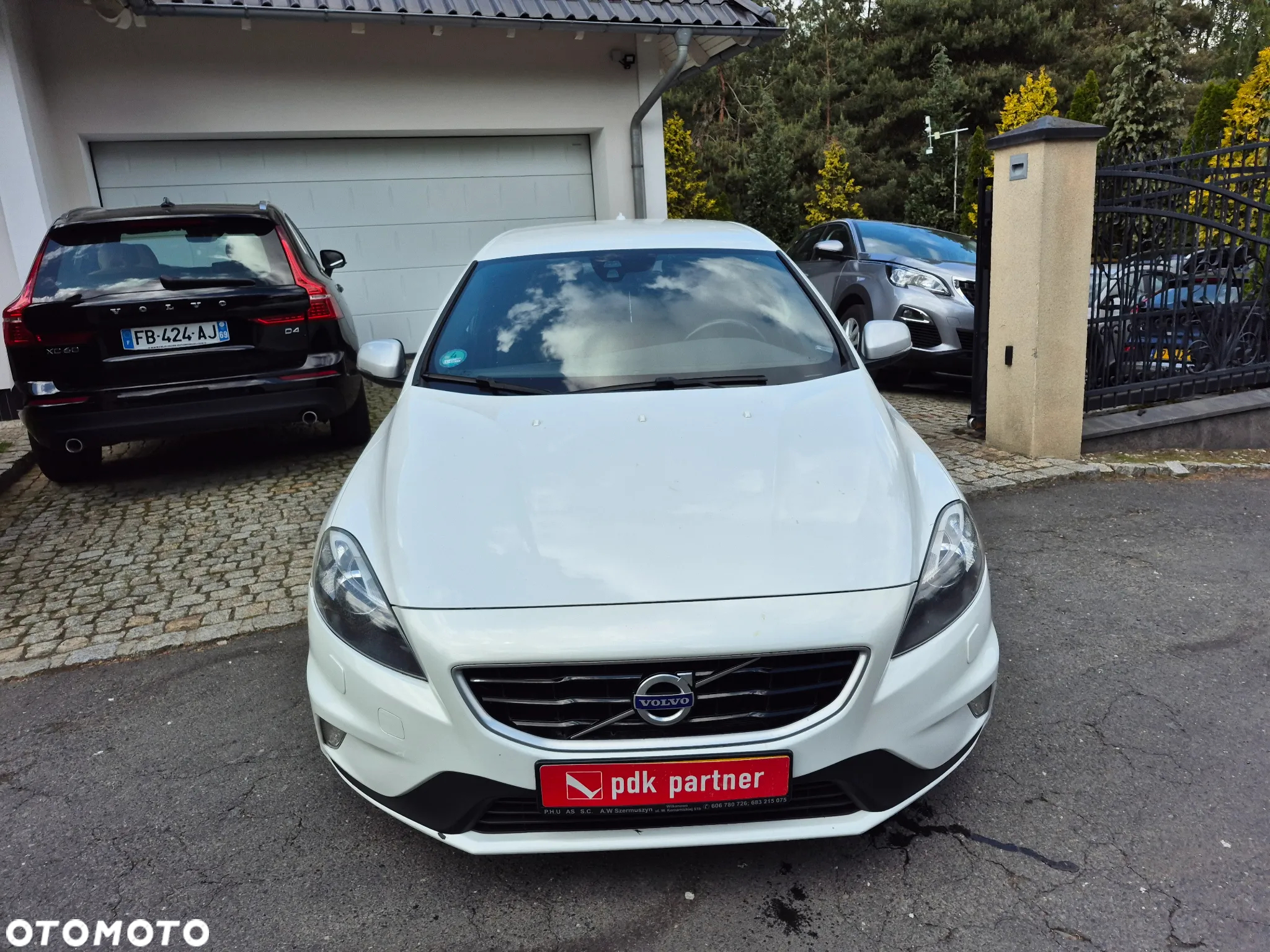 Volvo V40 D2 Drive-E R-Design Momentum - 4