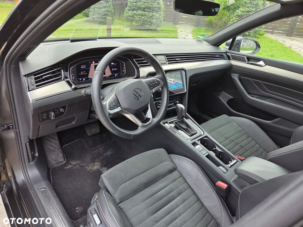 Volkswagen Passat Variant 2.0 TSI OPF DSG Elegance - 11