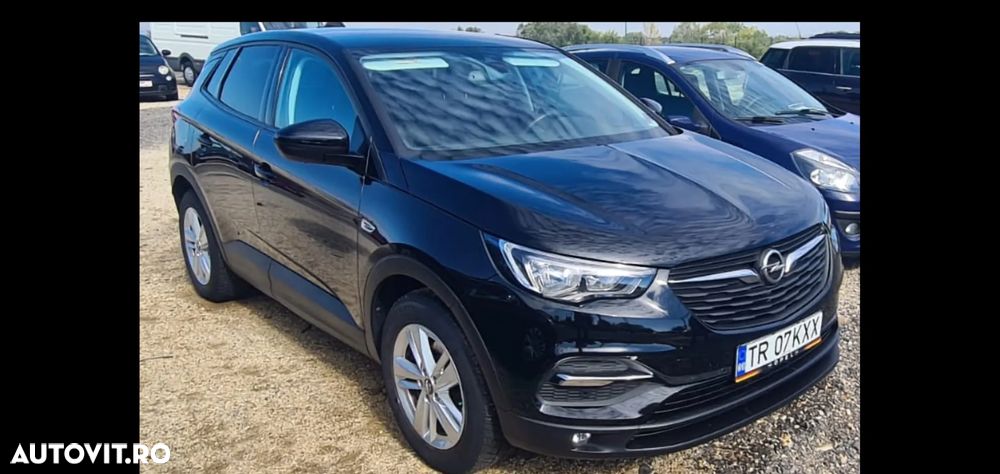Opel Grandland X 1.2 Start/Stop Business Edition - 2