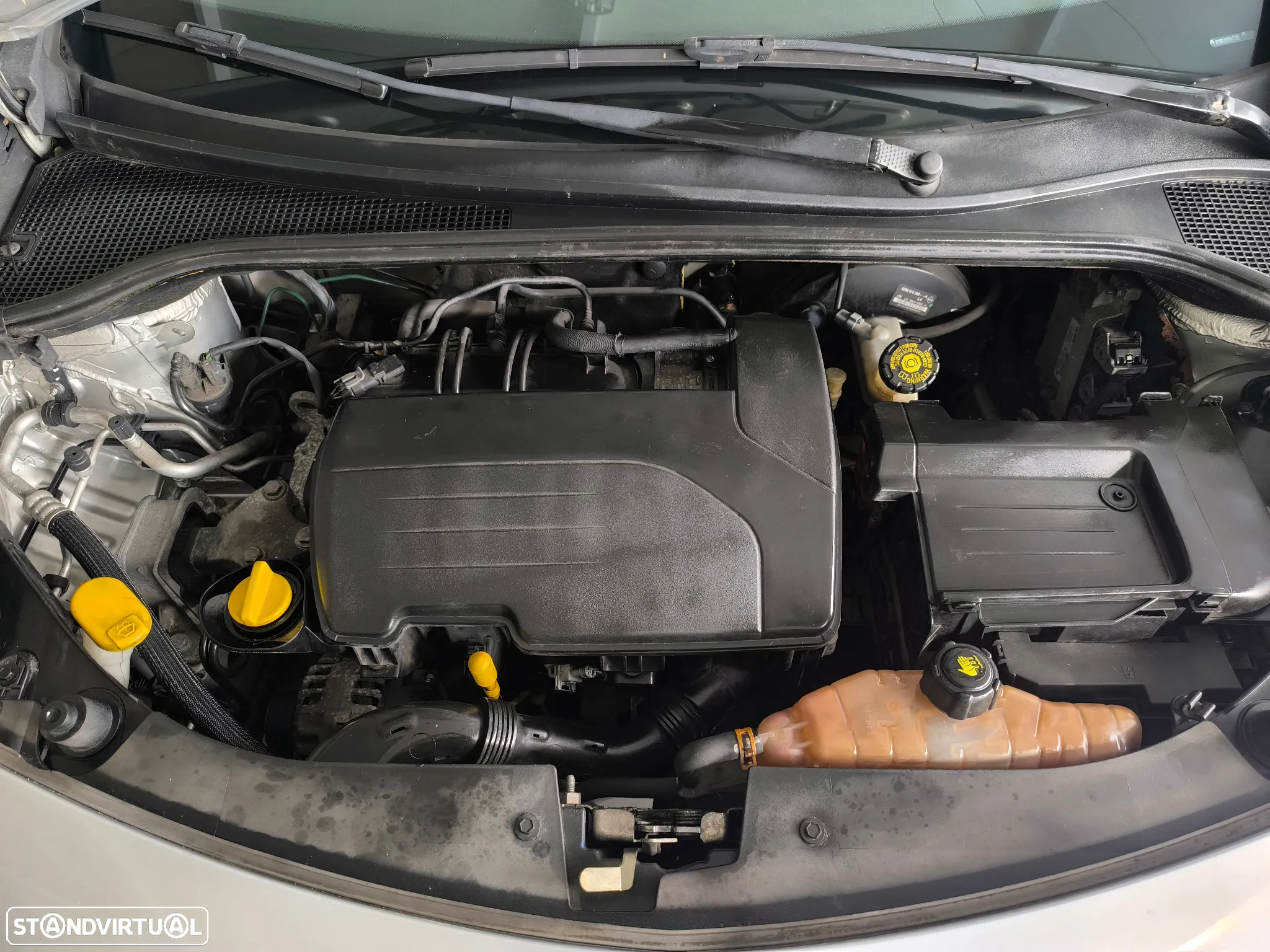 Renault Clio - 19