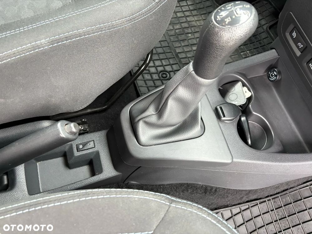 Dacia Dokker TCe 115 Stepway - 39