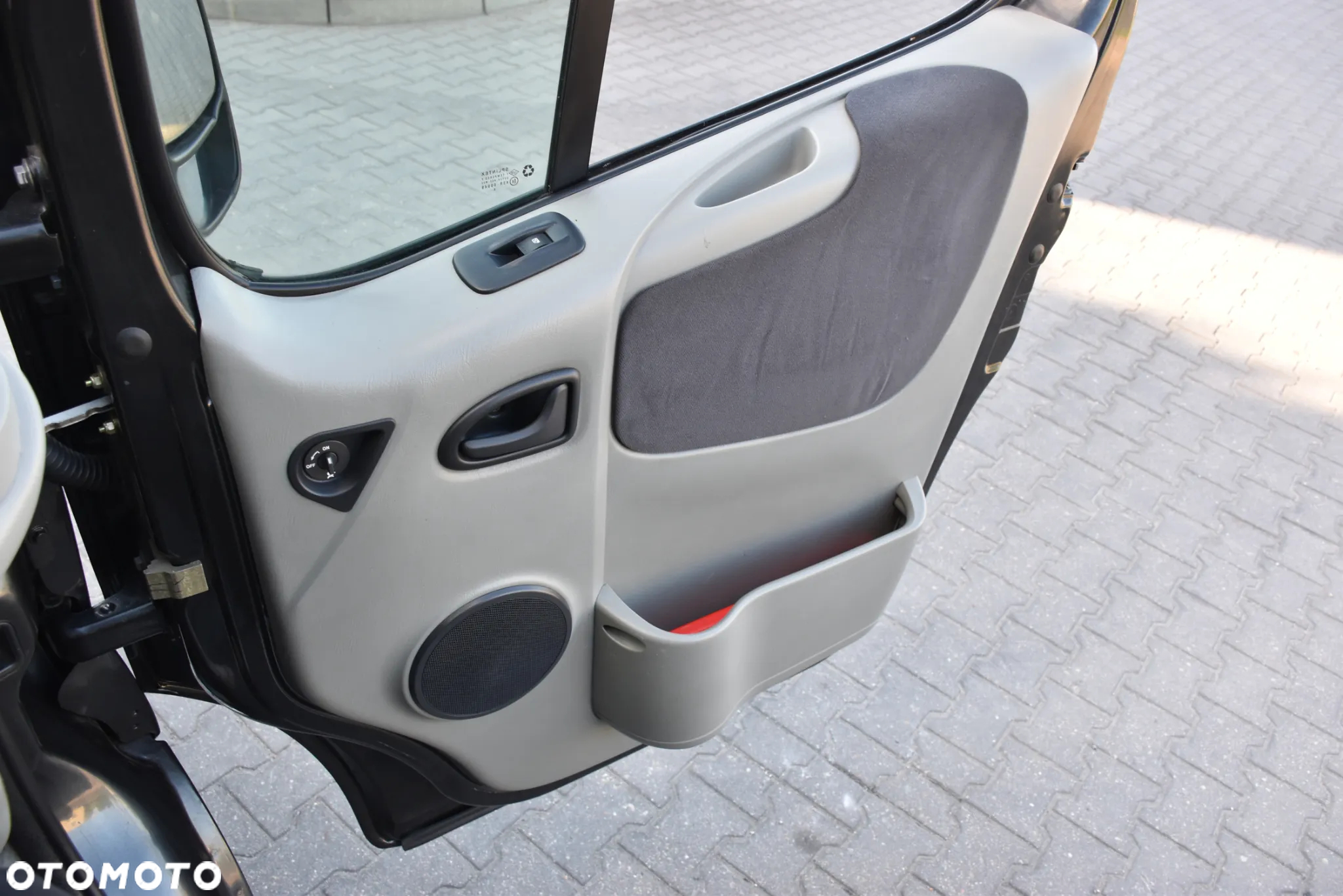 Renault Trafic 2.0 dCi 90 L1H1 - 21