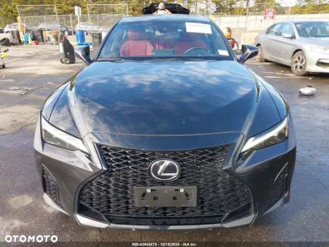 Lexus IS - 4