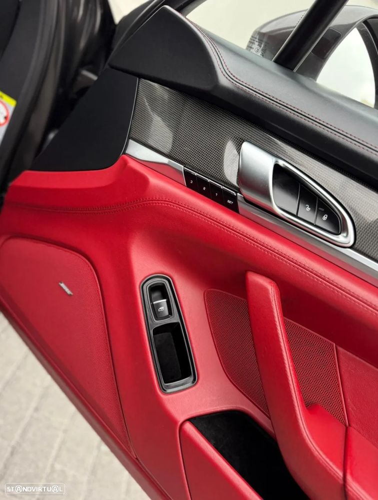 Porsche Panamera Turbo PDK - 27