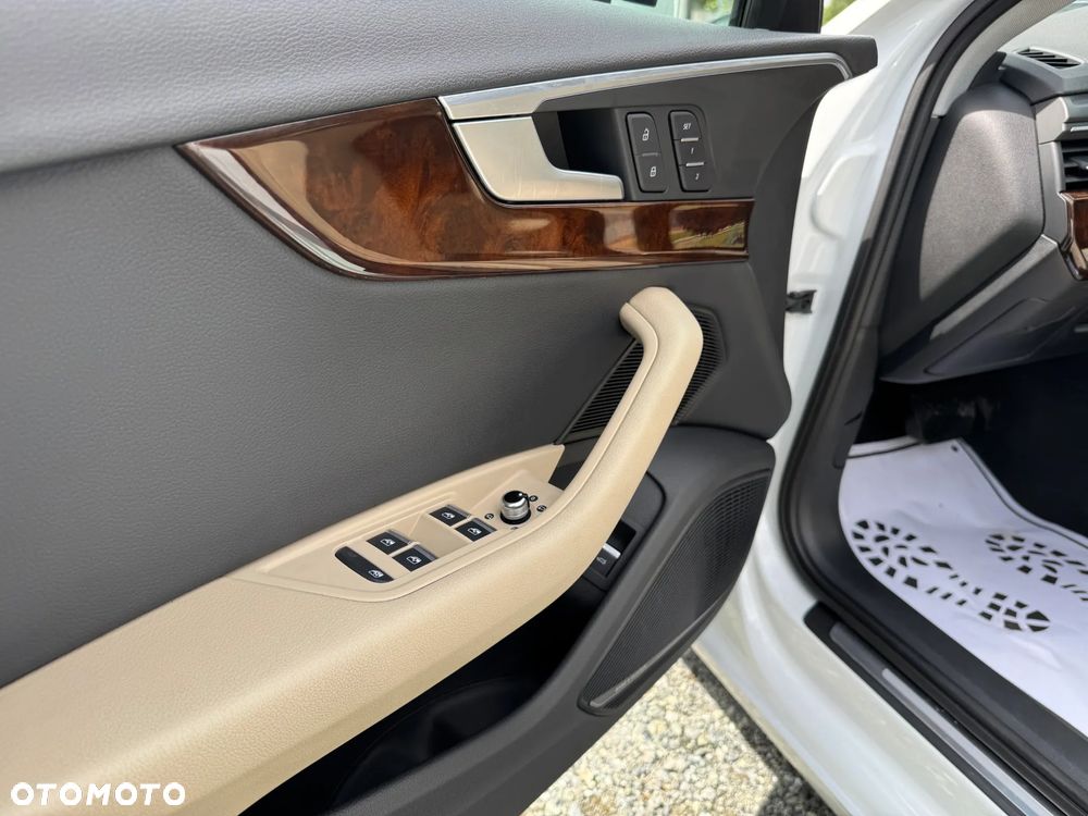 Audi A4 Limousine - 4