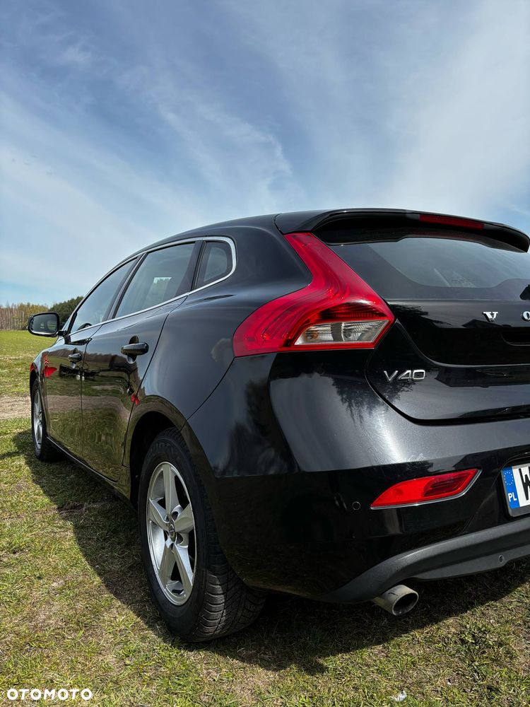 Volvo V40 D4 Momentum - 12
