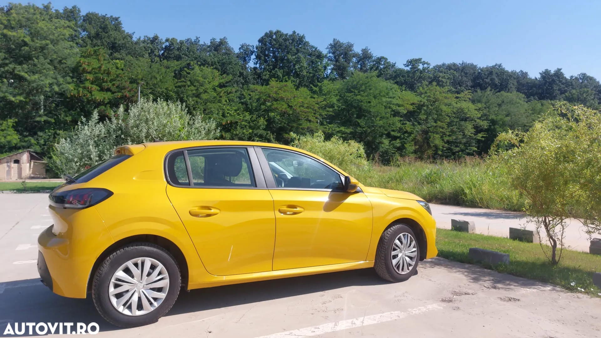 Peugeot 208 1.2 L PureTech STT Active - 3
