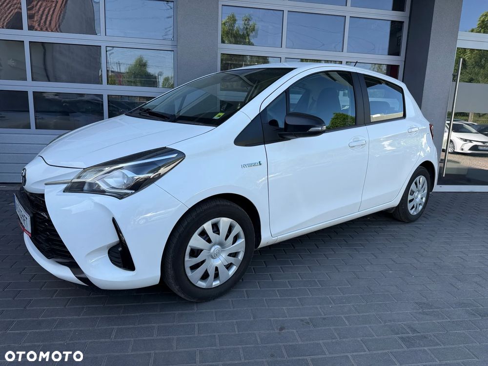 Toyota Yaris Hybrid 100 Active - 28